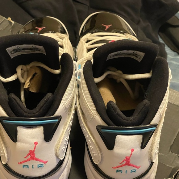 Jordan’s 6 ring - Picture 9 of 10